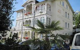 Villa Maria Im Historischen Baderstil Sassnitz Exterior photo