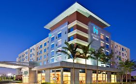 Hyatt House Fort Lauderdale Airport/Cruise Port Hotel Dania Beach Exterior photo