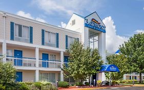 Baymont By Wyndham Peoria Hotel Exterior photo