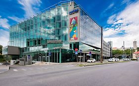 Park Inn By Radisson Meriton Conference & Spa Hotel Talin Exterior photo