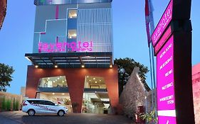 Favehotel Malang Exterior photo