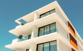 Regency Boutique Hotel Holiday Suites Pafos Exterior photo