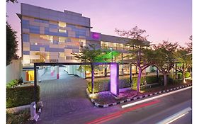 Quest Hotel Simpang Lima - Semarang By Aston Exterior photo