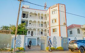 Mgm Apartments Gambia Kololi Exterior photo