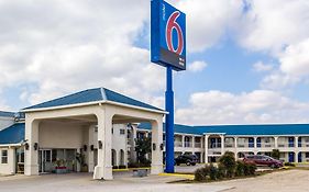 Motel 6 Seguin Tx Exterior photo