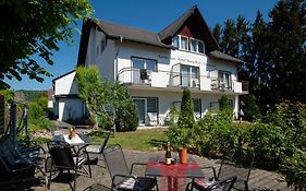 Land-Gut-Hotel Burgblick Bad Kreuznach Exterior photo