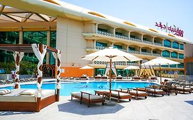 Movenpick Grand Al Bustan Hotel Dubai Exterior photo