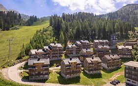 Almresort Gartnerkofel Nassfeld By Alps Resorts Sonnenalpe Nassfeld Exterior photo