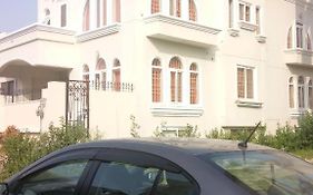 Royal Galaxy Bed & Breakfast Islamabad - For Families Only Hotel Exterior photo