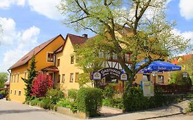 Gasthaus Zur Linde Hotel Rothenburg ob der Tauber Exterior photo