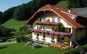 Gesundheitshof Lohninger Vila Mondsee Exterior photo