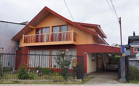 Casa Chilhue - Hostal Residencial Acomodação com café da manhã Castro Exterior photo