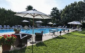 Hotel Saccardi & Spa - Adults Only Caselle Di Sommacampagna Exterior photo