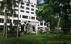 Phranakhon Grand View Hotel Banguecoque Exterior photo