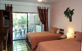 Caribbean Paradise Inn Providenciales Room photo