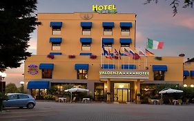 Valdenza Hotel Campegine Exterior photo