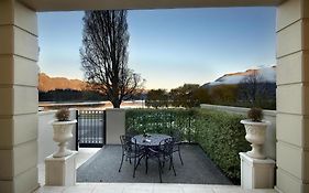 Esplanade Queenstown By Staysouth Exterior photo