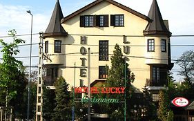 Lucky Hotel Budapeste Exterior photo