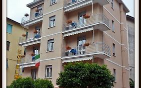 Hotel Del Golfo Lerici Exterior photo