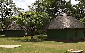 Victoria Falls Restcamp And Lodges Exterior photo