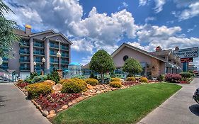 Accommodation By Willow Brook Lodge Pigeon Forge Exterior photo