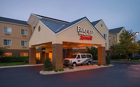 Fairfield Inn & Suites By Marriott Allentown Bethlehem/Lehigh Valley Airport Exterior photo