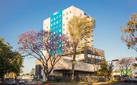 One Guadalajara Expo Hotel Exterior photo