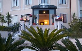 Hotel San Giorgio Crotone Exterior photo