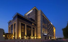 Le Meridien Dubai Hotel, Royal Club & Conference Centre Exterior photo