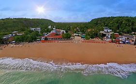 Calamander Unawatuna Beach Exterior photo