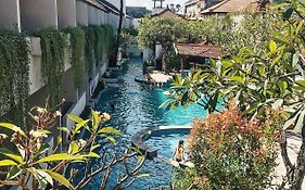Kuta Lagoon Resort And Pool Villa Legian Exterior photo