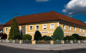 Gaestehaus Stoegmueller Hotel Asten Exterior photo