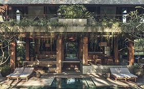 Reddoor Bali Hotel Canggu Exterior photo