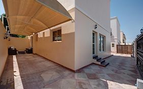 J5 Four Bedroom Villa Holiday Home In Mirdif Dubai Exterior photo