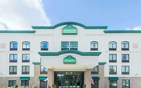 Wingate By Wyndham Niagara Falls Hotel Exterior photo