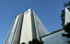 Hilton Bandung Hotel Exterior photo
