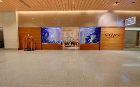 Niranta Transit Hotel Terminal 2 Arrivals/Landside Bombaim Exterior photo