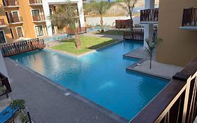 Forest View Luxury Apartment In 3Mins Walk To Beach Pool View Wifi Kololi Exterior photo