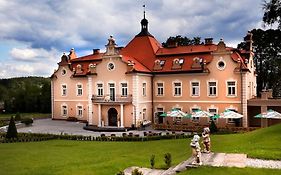 Hotel Zamek Berchtold Strančice Exterior photo