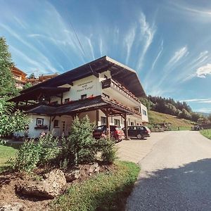 Fruehstueckspension Auer - Haus Kargl Acomodação com café da manhã Schladming Exterior photo