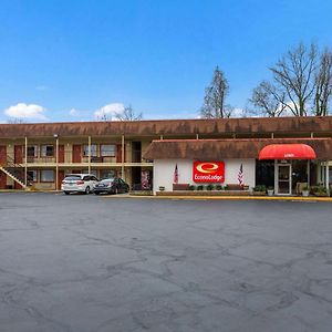 Econo Lodge Historic Area Williamsburg Exterior photo