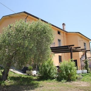 La Casa Delle Storie Acomodação com café da manhã Teramo Exterior photo