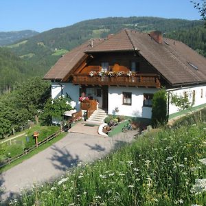 Gerstbreinhof Acomodação com café da manhã Bad Sankt Leonhard im Lavanttal Exterior photo