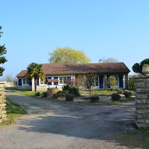 Chambre d'hôtes la ville en bois Mouchamps Exterior photo