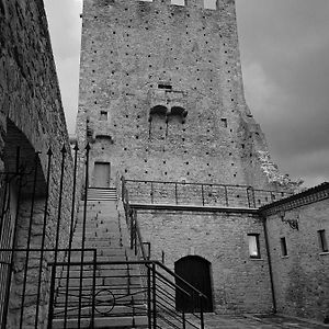 Castel Di Pietra Acomodação com café da manhã Pietra Montecorvino Exterior photo