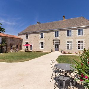 Château de la Voirie - Chambres d'hôtes Frossay Exterior photo