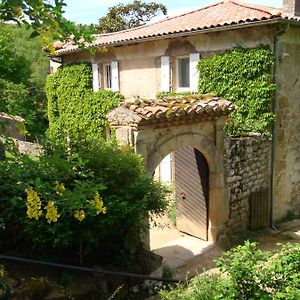 Le Hameau De Robert Acomodação com café da manhã Boucieu-Le-Roi Exterior photo