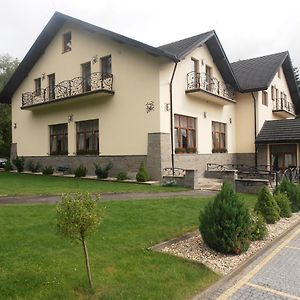 Penzión Hučava Hotel Tatranská Kotlina Exterior photo