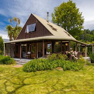 Secret Garden Lodge - Marahau Holiday Home Exterior photo