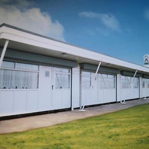 Sandhaven Beach Chalets South Shields Exterior photo